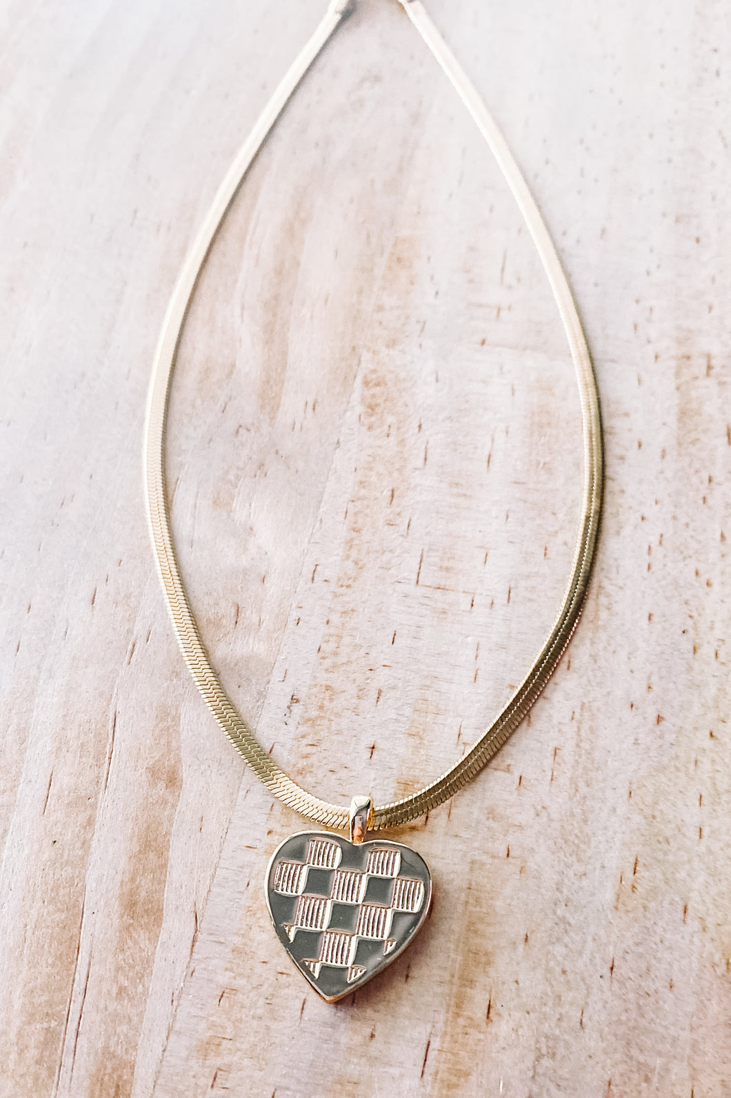 Juliette checkered heart