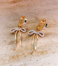 Load image into Gallery viewer, Coquette sparkle bow
